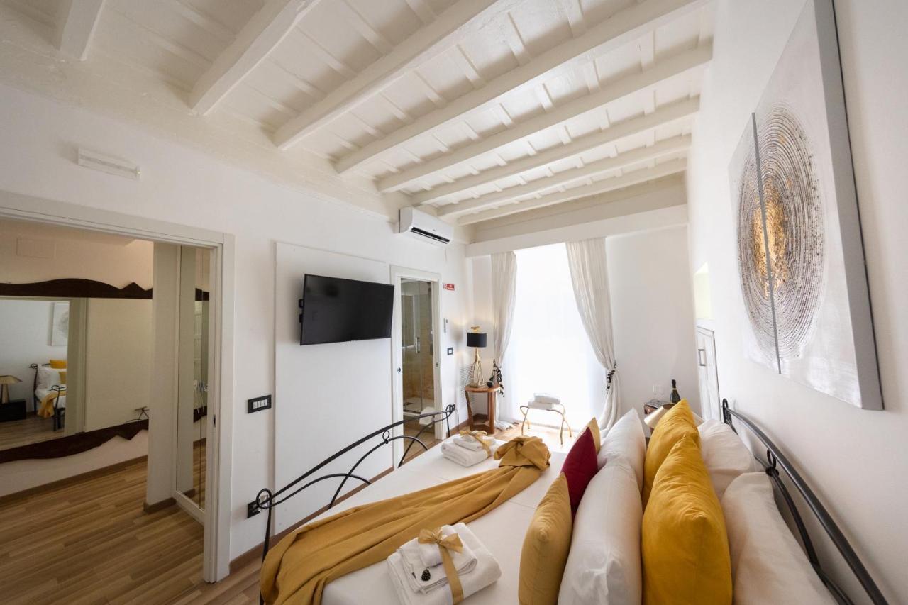 Barcaccia Luxury Suites روما المظهر الخارجي الصورة