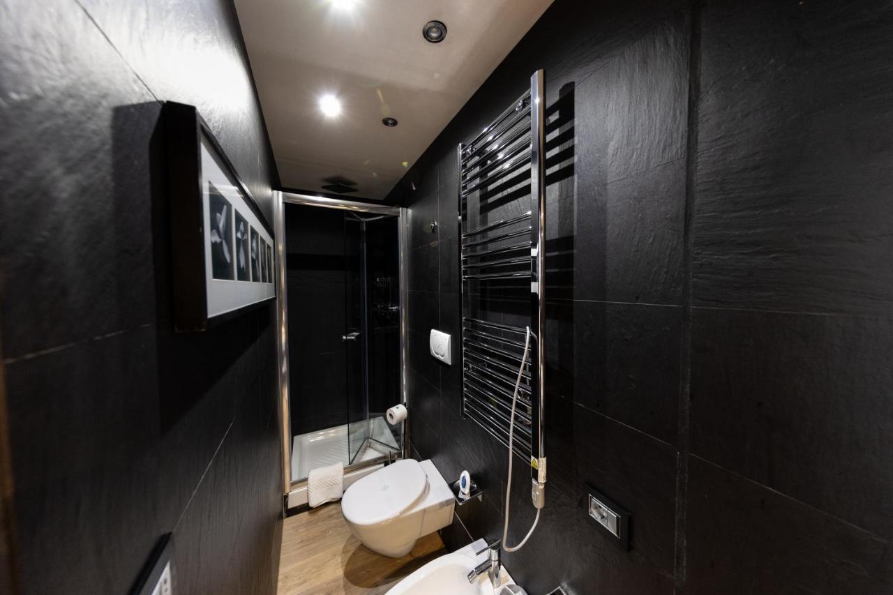 Barcaccia Luxury Suites روما المظهر الخارجي الصورة