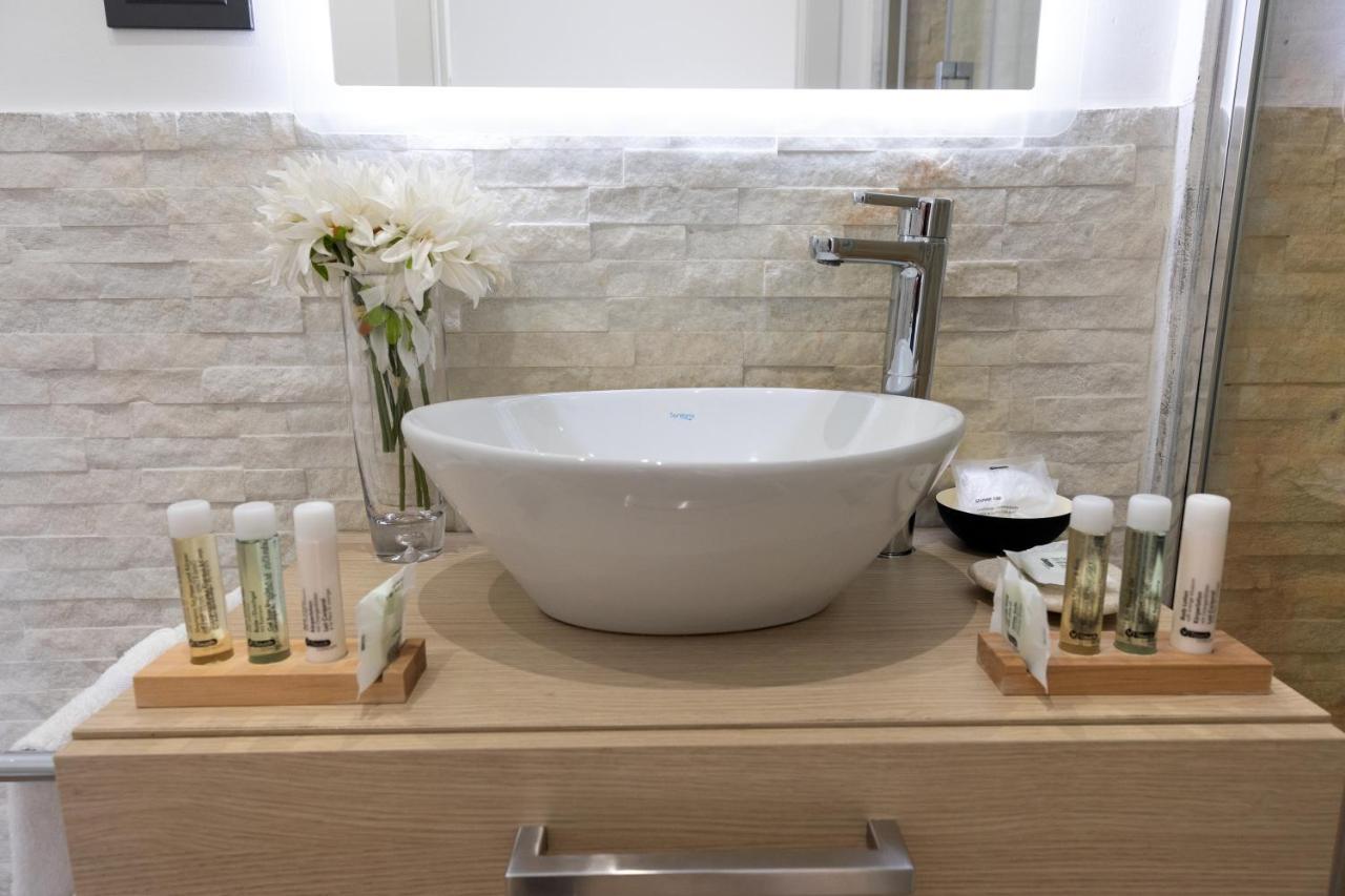 Barcaccia Luxury Suites روما المظهر الخارجي الصورة